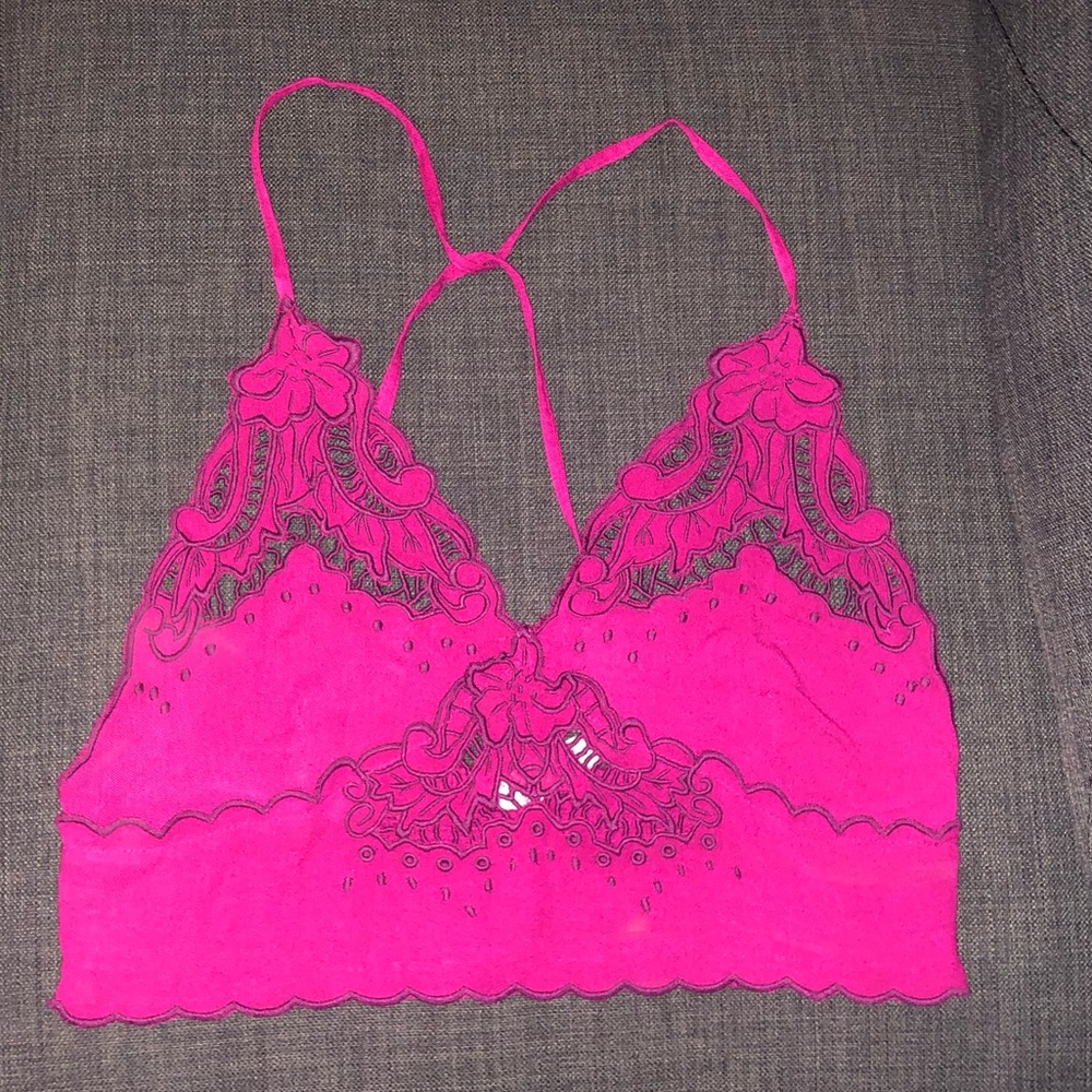 SOLD. NWT Embroidered Bralette - Picture 3 of 5